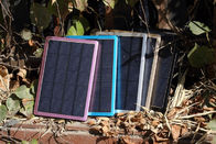 Προσαρμοσμένος φορτιστής τράπεζας ηλιακής δύναμης 5000mah φορητός για το κινητό τηλέφωνο, iPad, κάμερα